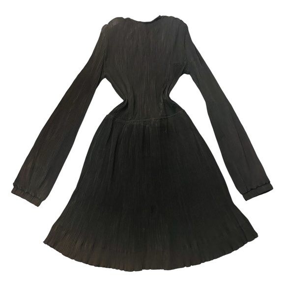 Pretty Little Thing Black Plunge Neck Pleated Party Dress Womens 8 UK12 - Picture 2 of 6